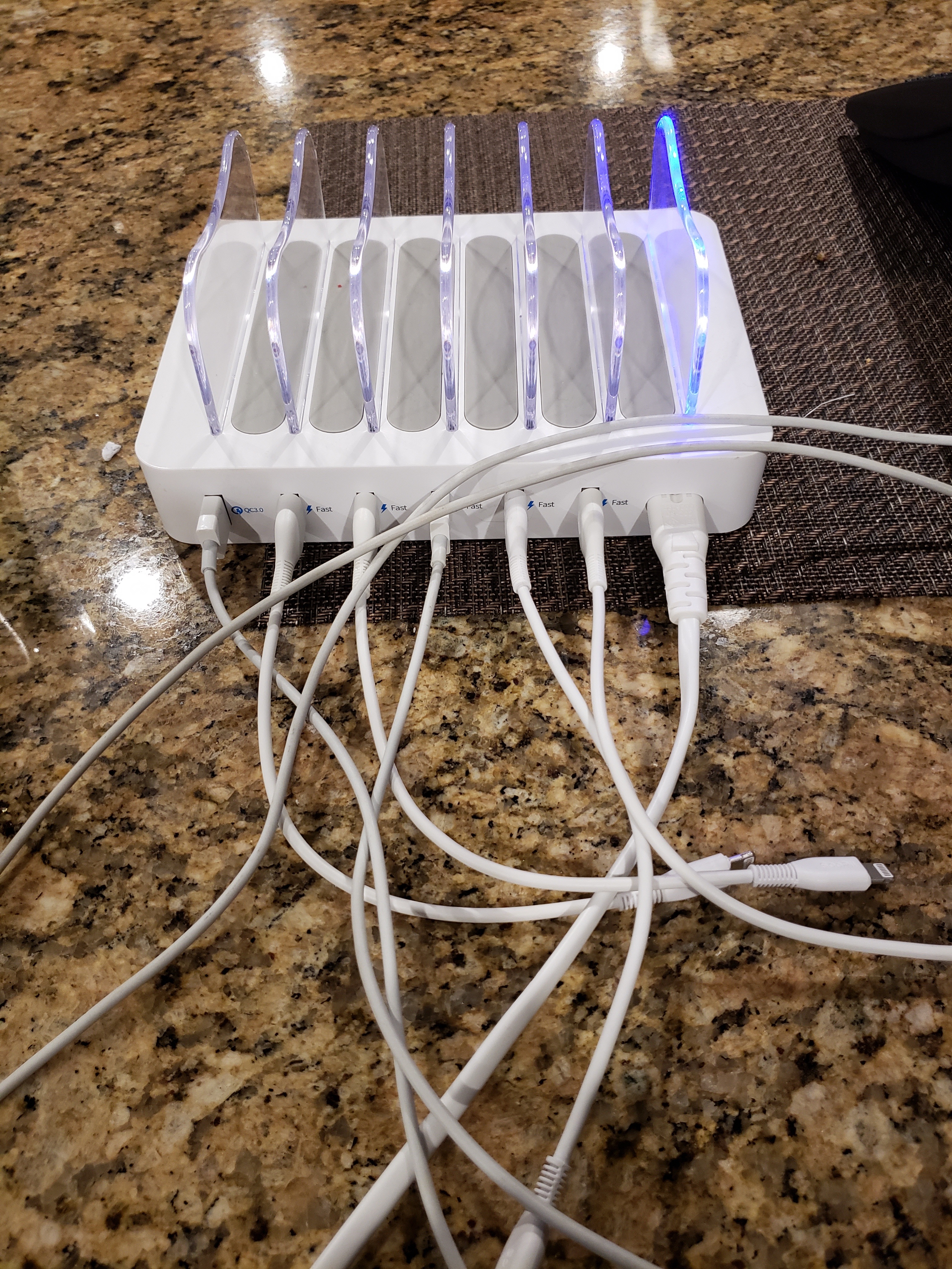 mobile device charging station