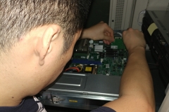 USB 3.0 card install, working inside of a rack server